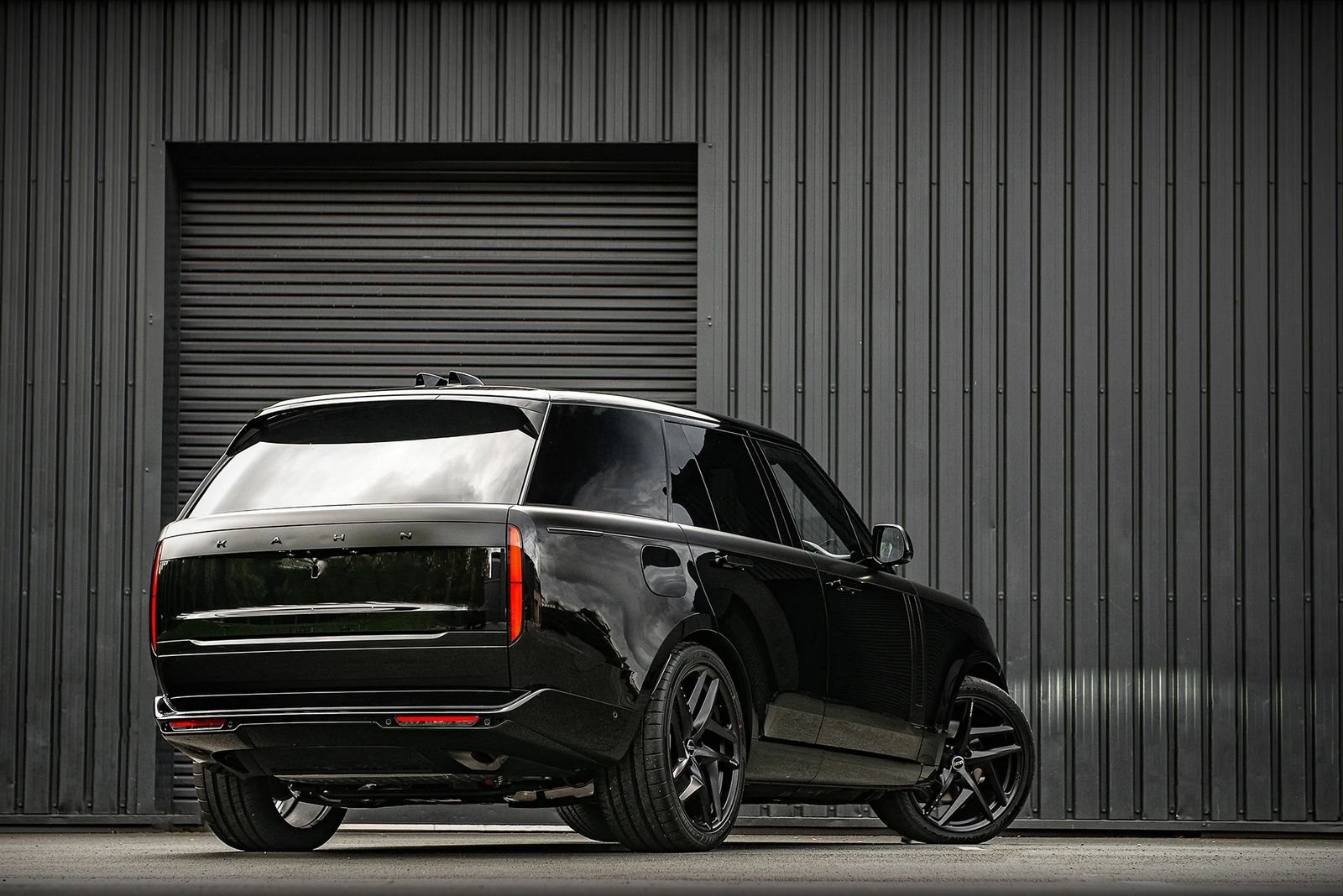 2023 - RANGE ROVER SIGNATURE EDITION BY KAHN DESIGN, foto 14