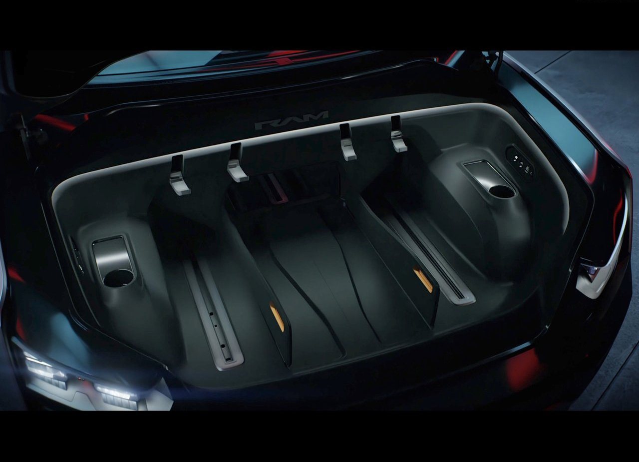 2023 - RAM 1500 REVOLUTION BEV CONCEPT, foto 47
