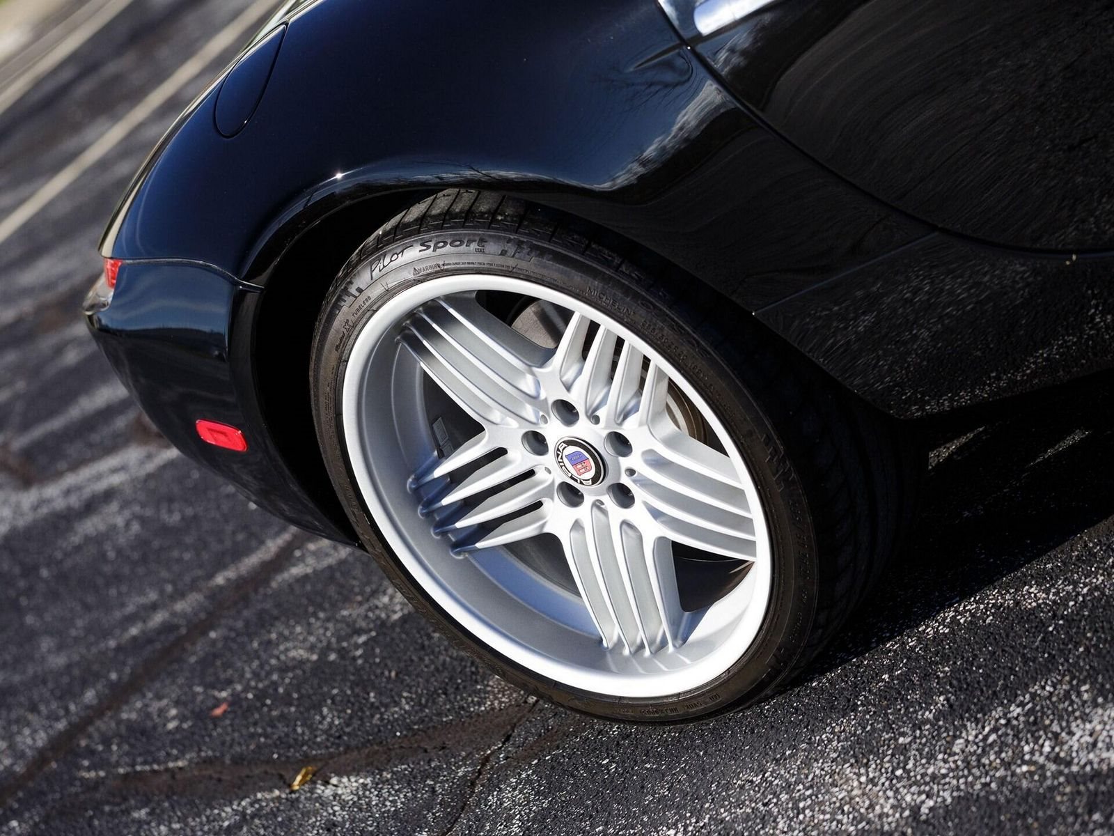 2002 - BMW Z8 ROADSTER JET BLACK, foto 30