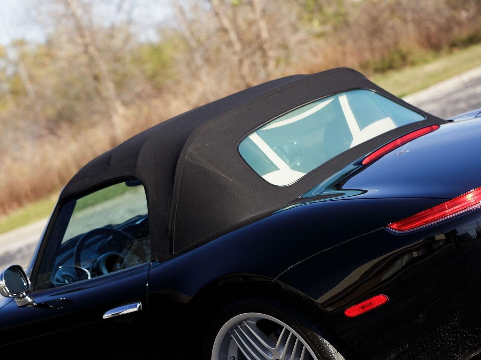2002 - BMW Z8 ROADSTER JET BLACK, foto 33