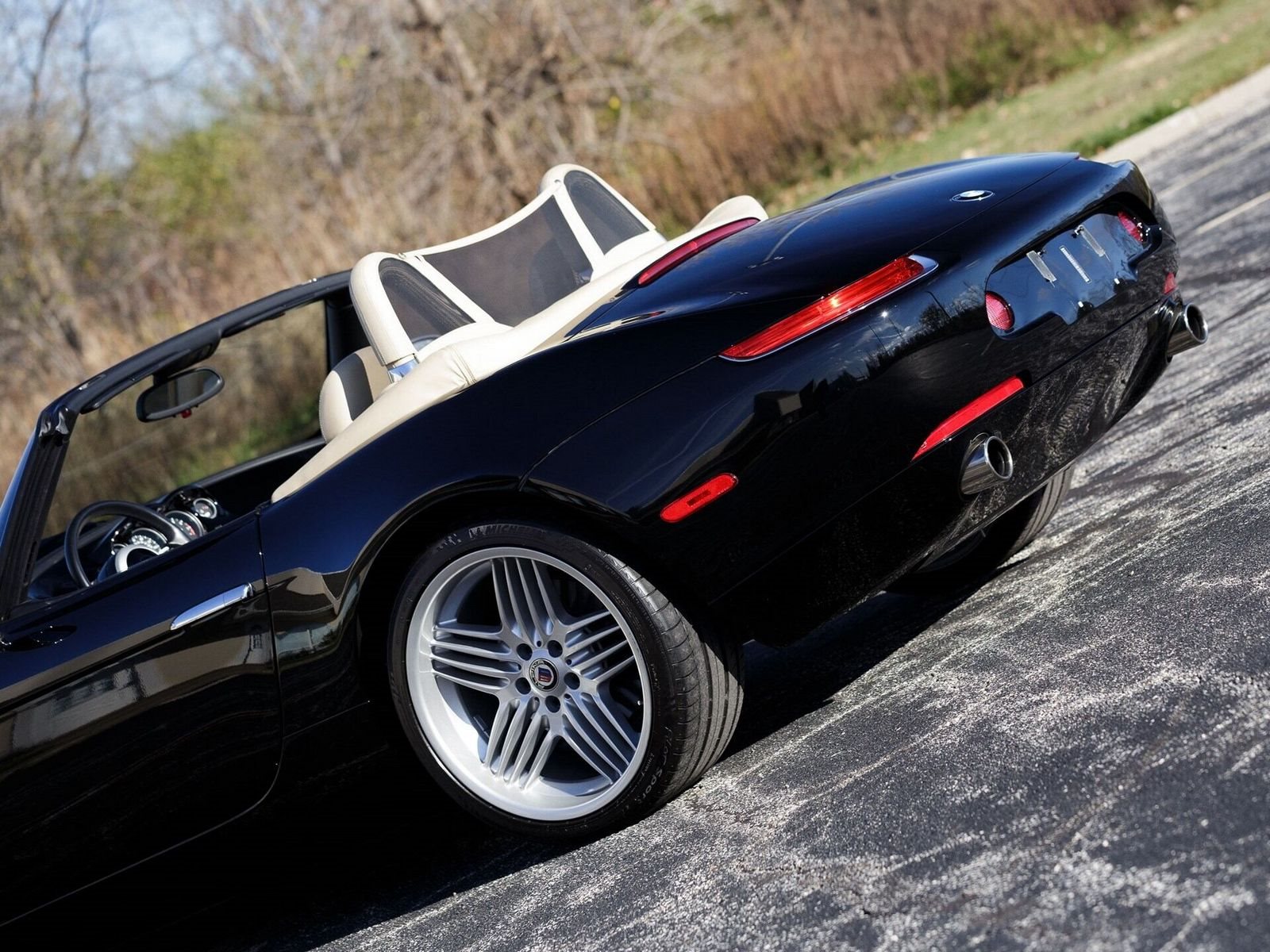 2002 - BMW Z8 ROADSTER JET BLACK, foto 39