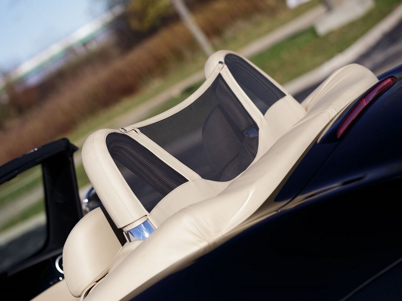 2002 - BMW Z8 ROADSTER JET BLACK, foto 43
