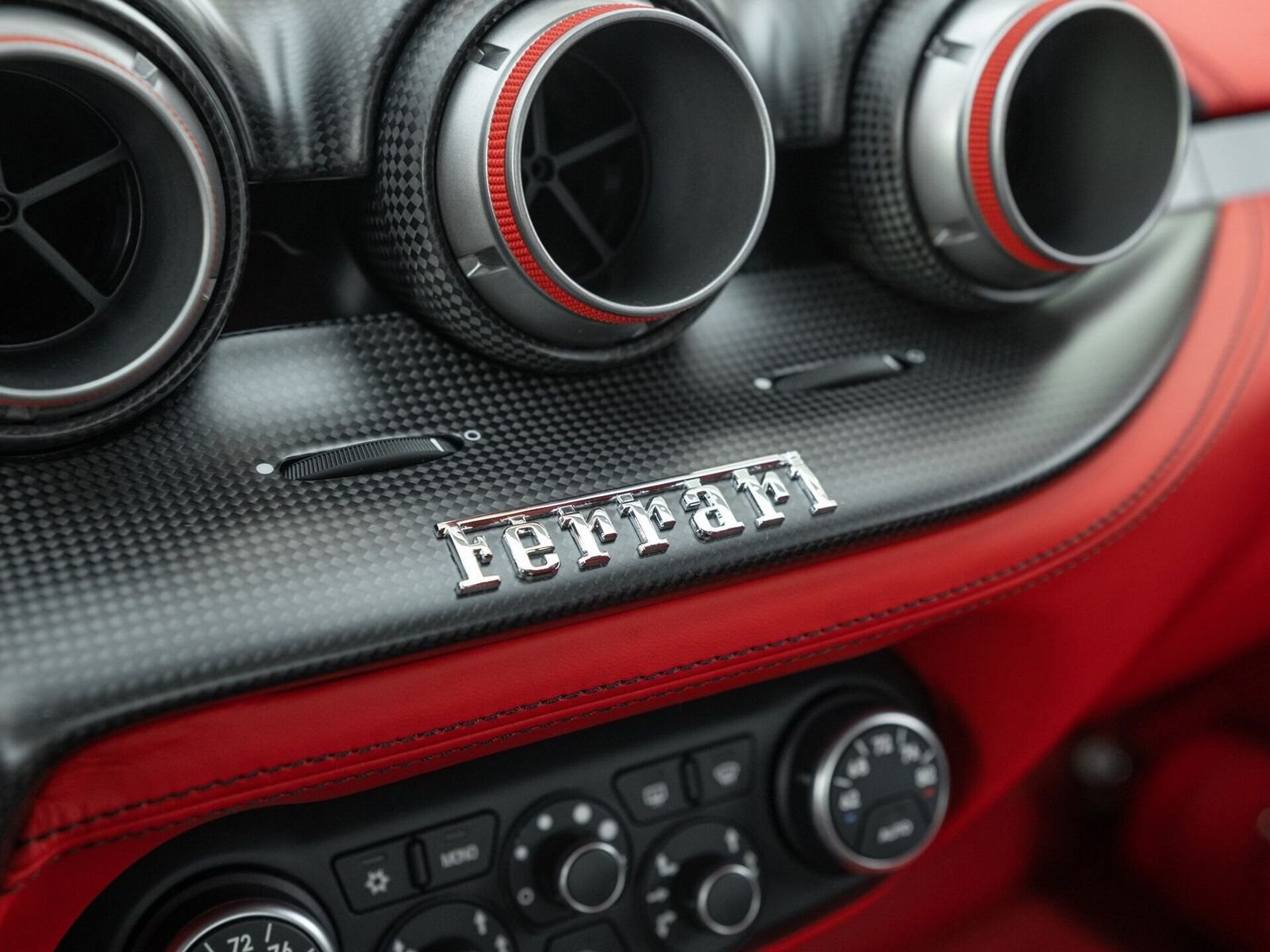 FERRARI F12tdf ROSSO SCUDERIA, foto 16
