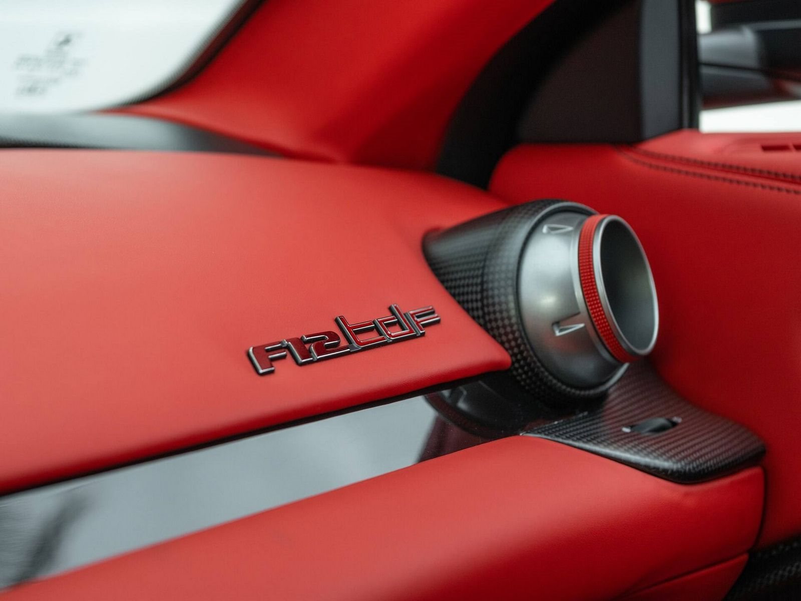 FERRARI F12tdf ROSSO SCUDERIA, foto 17