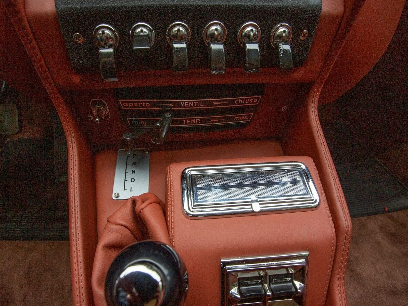 ISO RIVOLTA IR 300, foto 32