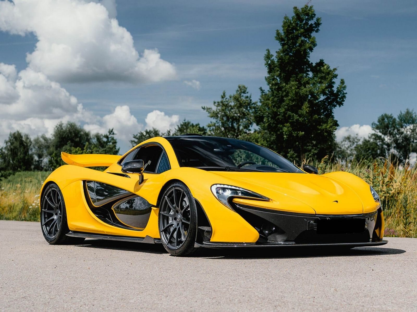 McLAREN P1 VOLCANO YELLOW, foto 1
