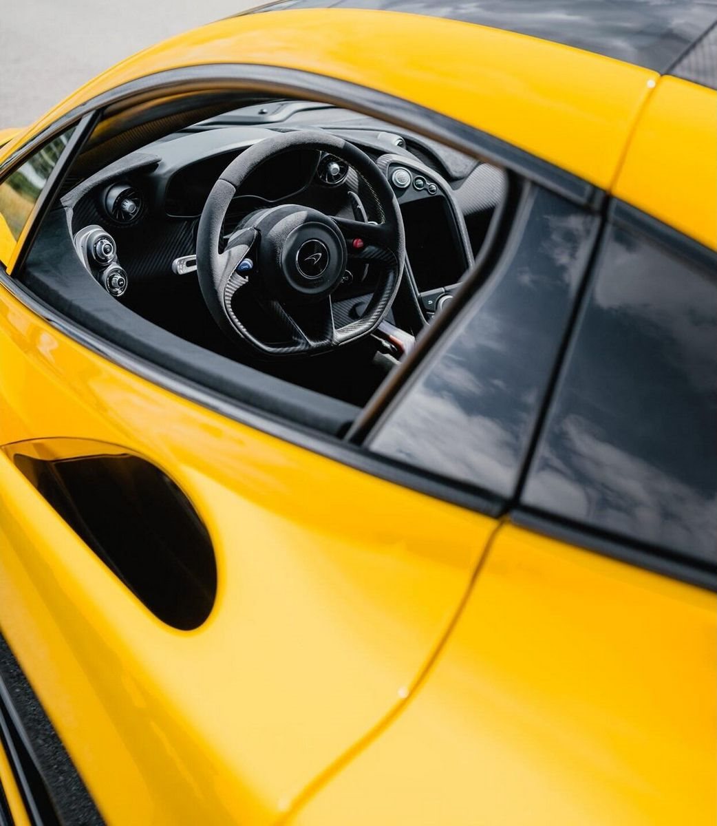 McLAREN P1 VOLCANO YELLOW, foto 17
