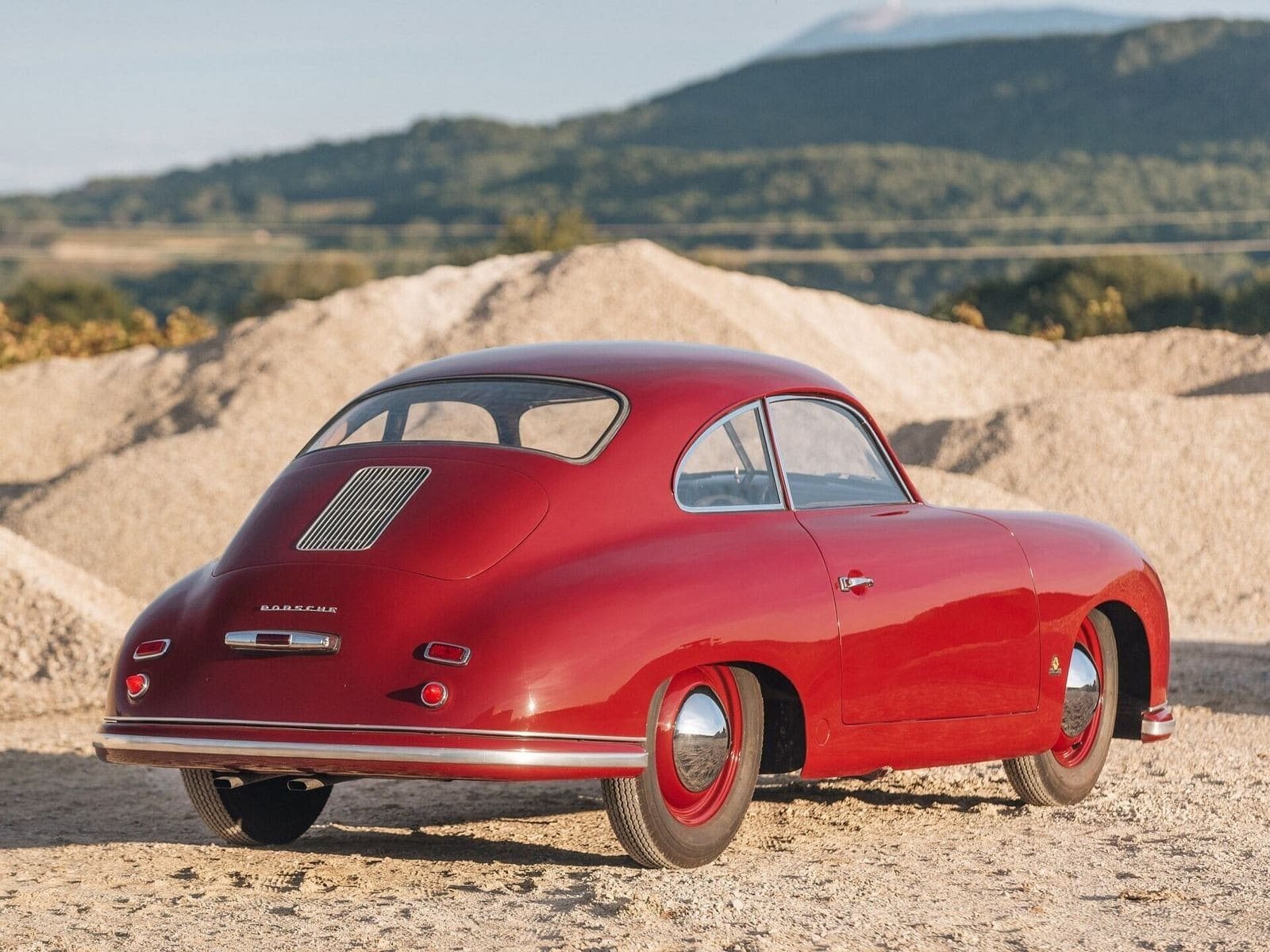 1951 - PORSCHE 356 ‘SPLIT-WINDOW’ COUPE RED, foto 2
