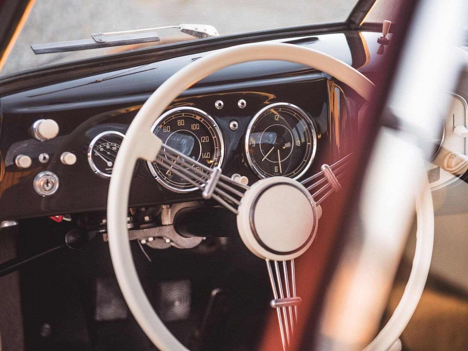 1951 - PORSCHE 356 ‘SPLIT-WINDOW’ COUPE RED, foto 15