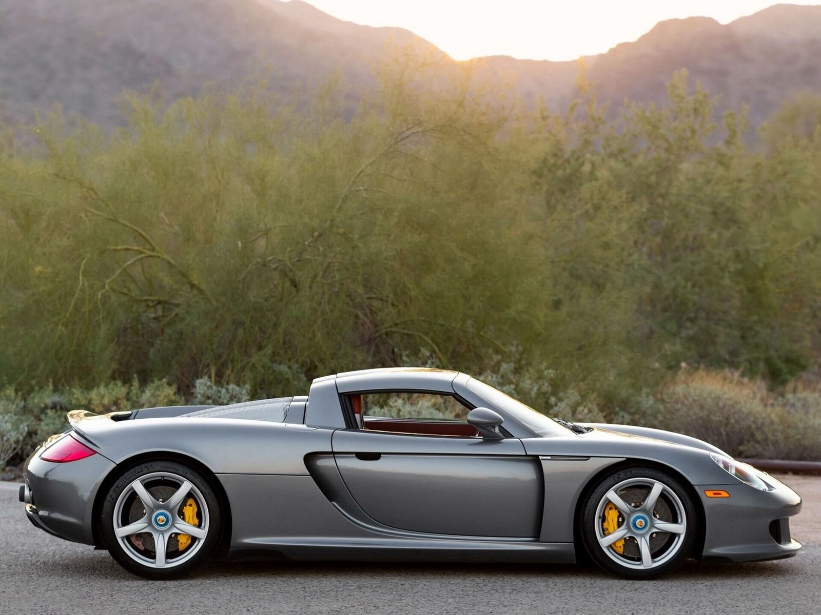 2005 - PORSCHE CARRERA GT SEAL GREY, foto 3