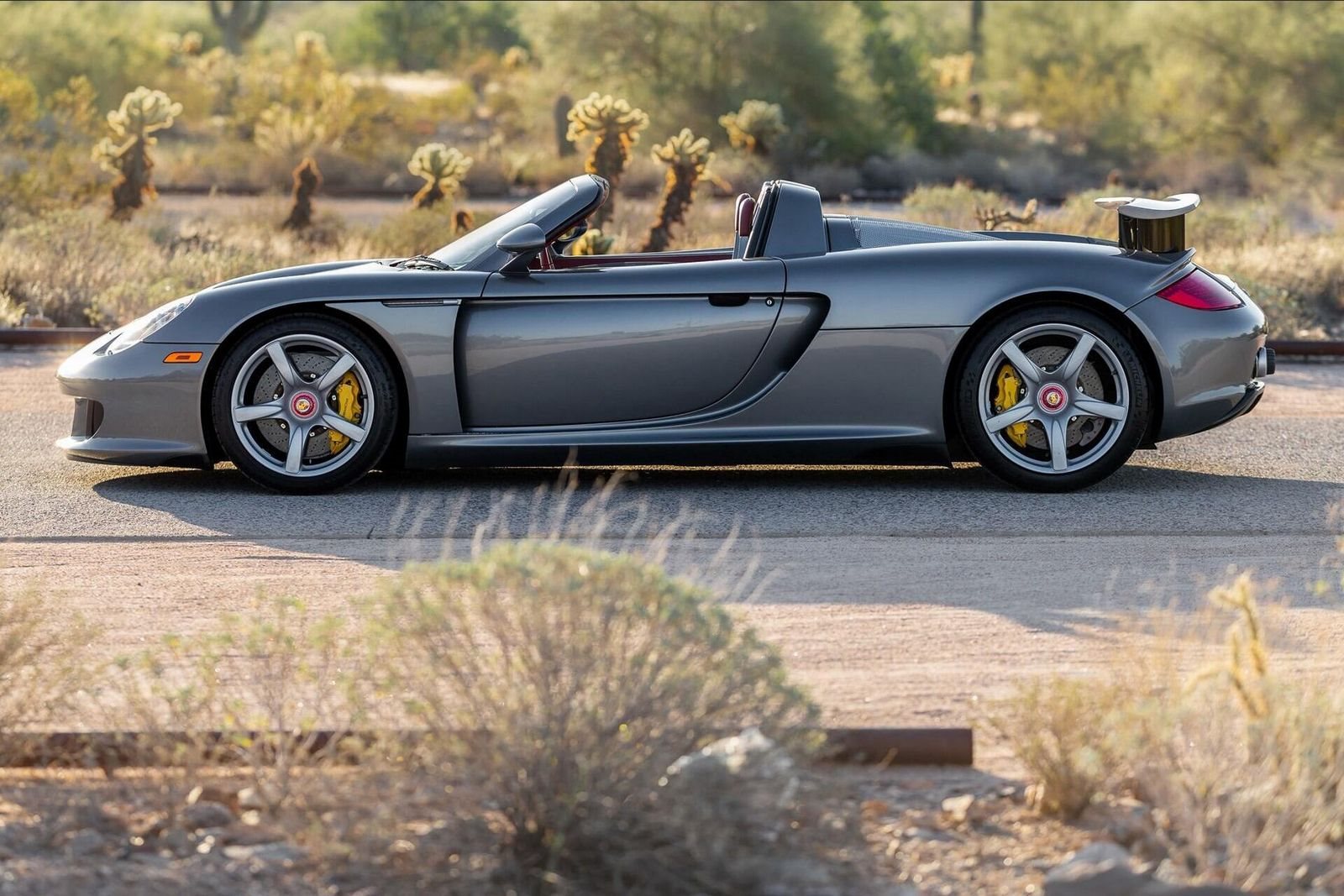 2005 - PORSCHE CARRERA GT SEAL GREY, foto 19