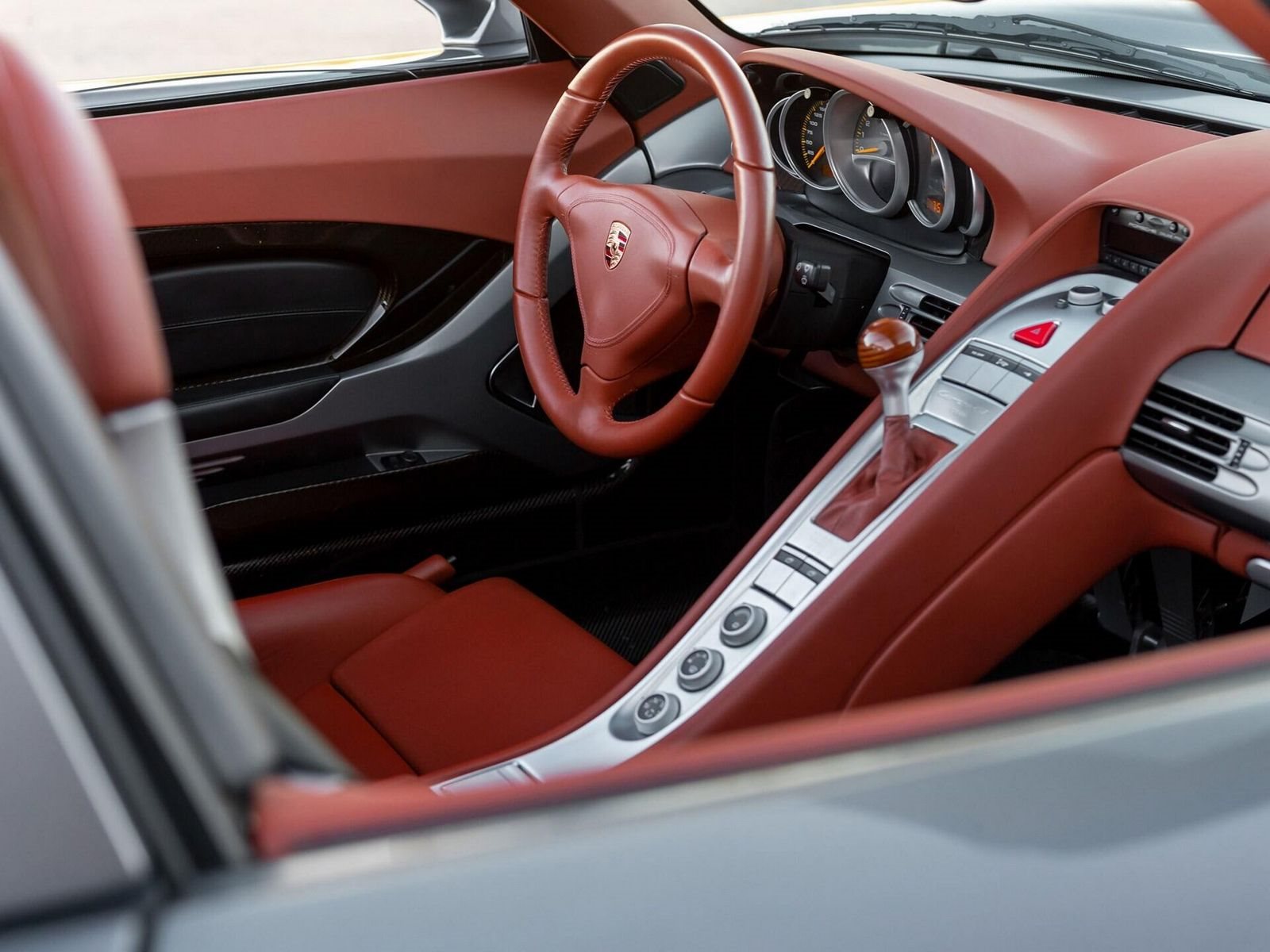 2005 - PORSCHE CARRERA GT SEAL GREY, foto 42