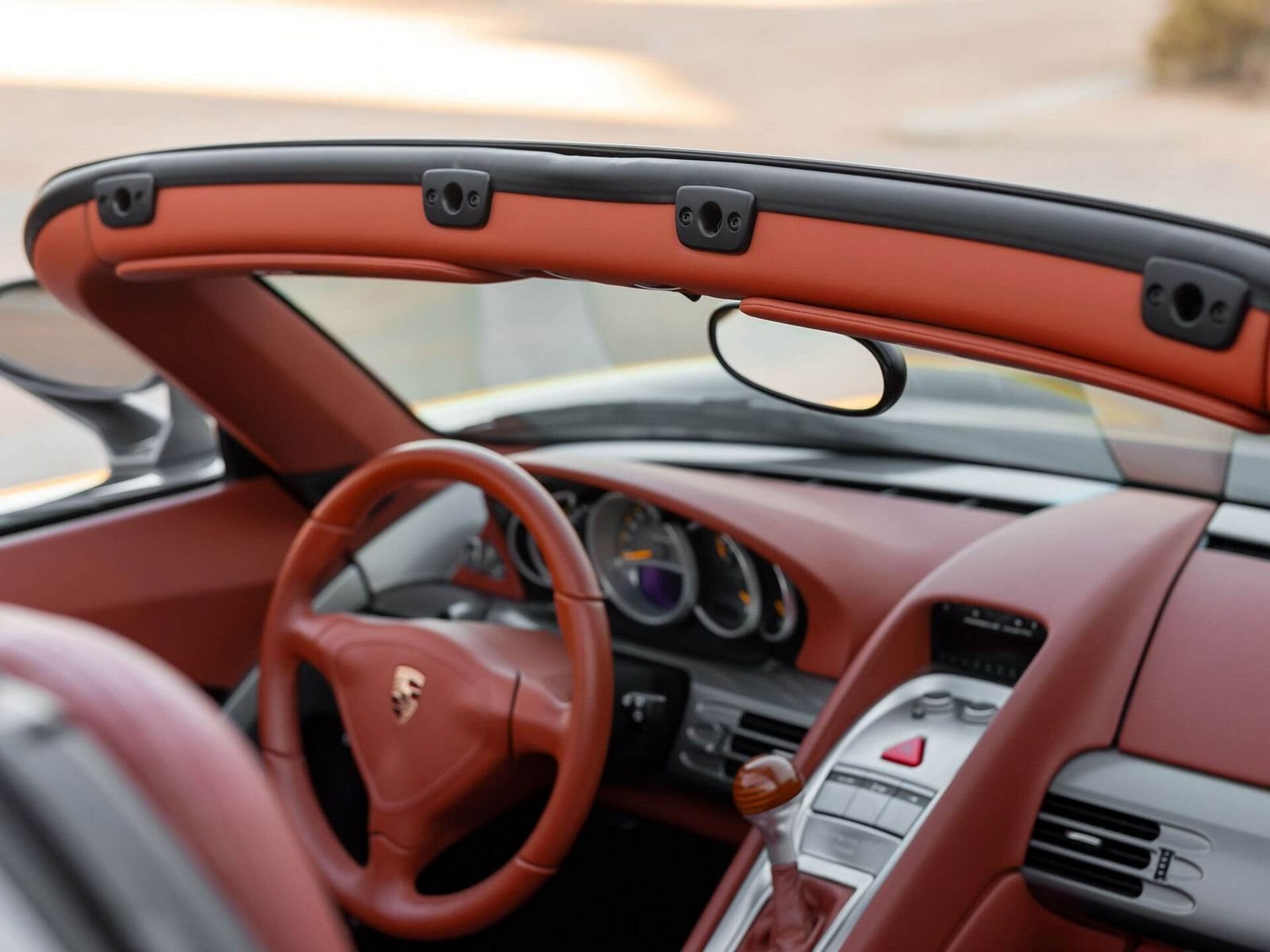 2005 - PORSCHE CARRERA GT SEAL GREY, foto 43