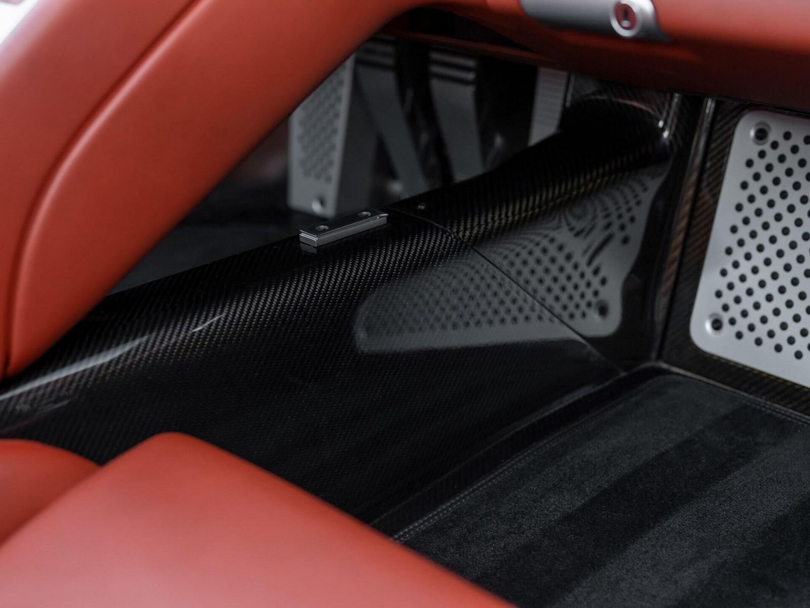 2005 - PORSCHE CARRERA GT SEAL GREY, foto 49