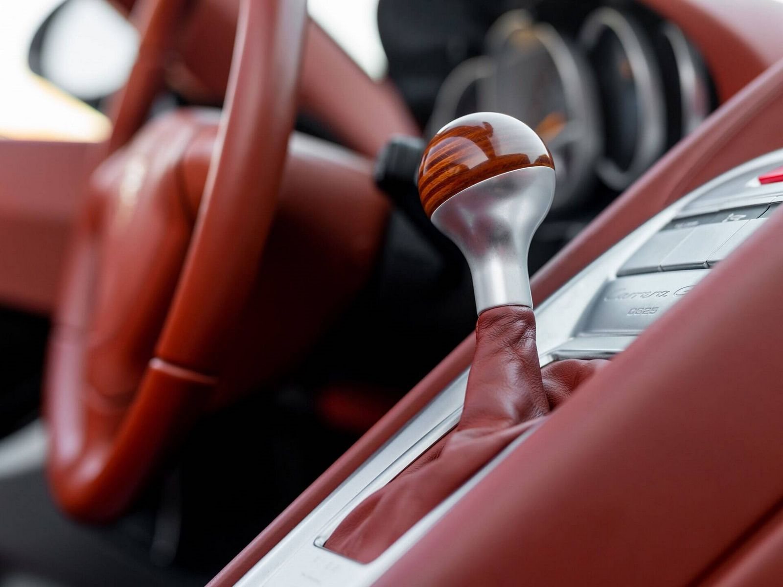 2005 - PORSCHE CARRERA GT SEAL GREY, foto 50