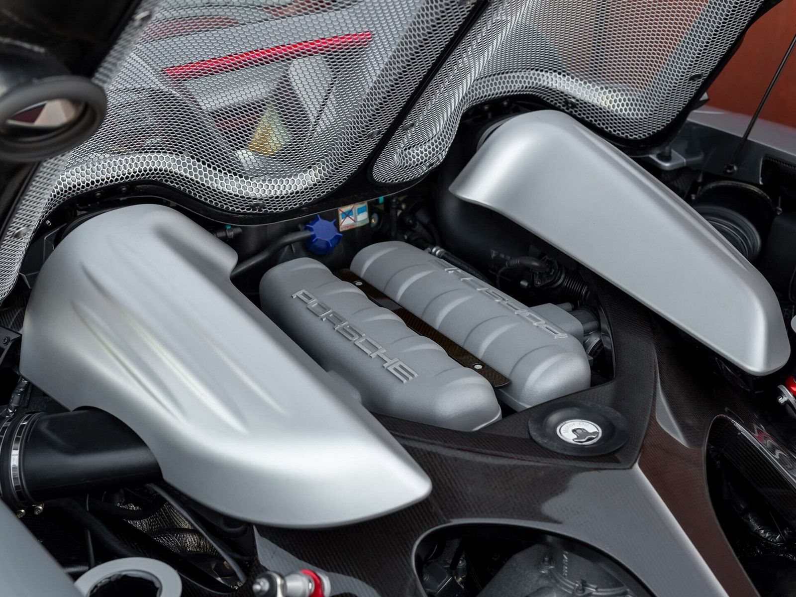 2005 - PORSCHE CARRERA GT SEAL GREY, foto 83