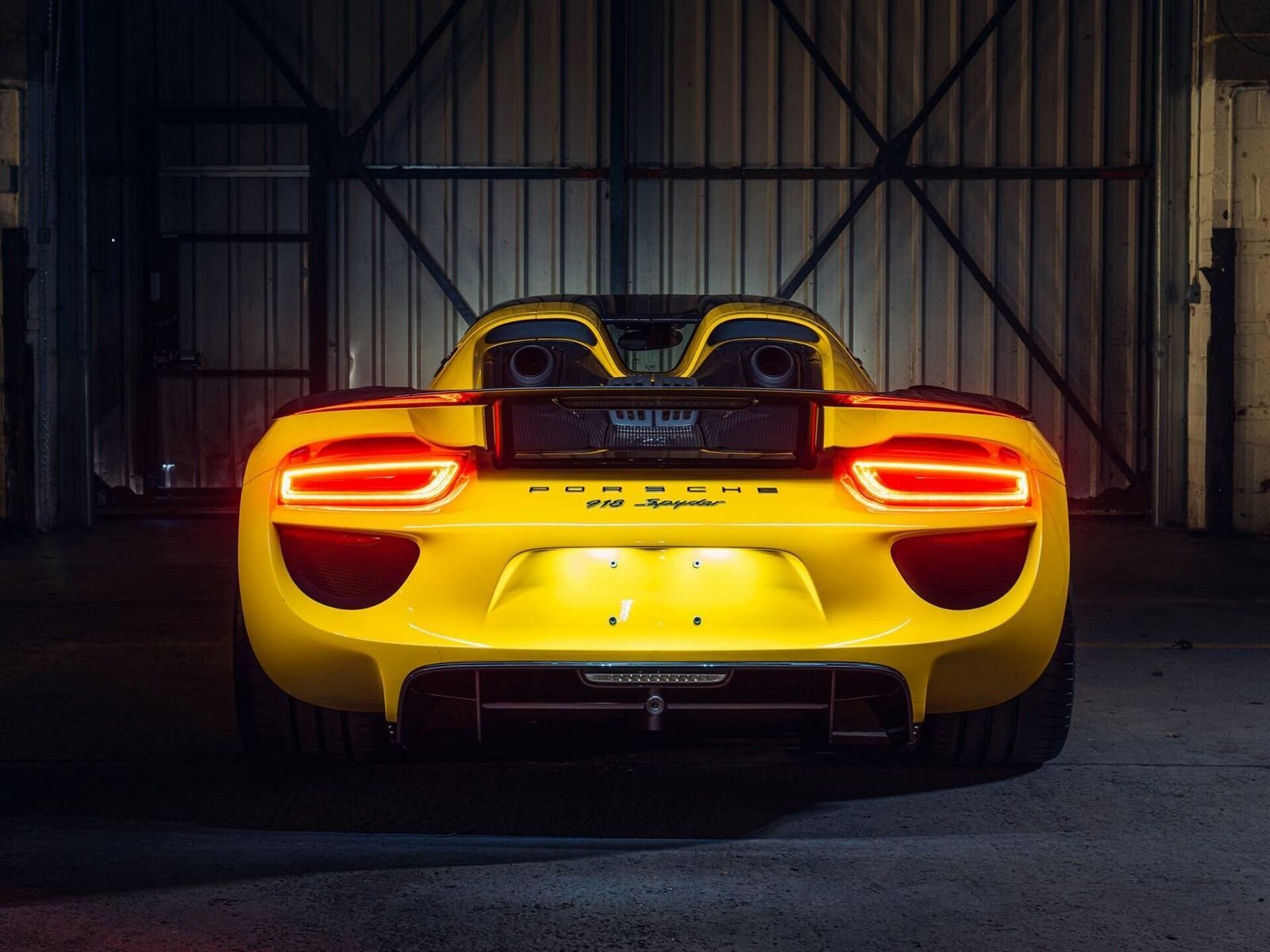 2015 - PORSCHE 918 SPYDER RACING YELLOW, foto 5