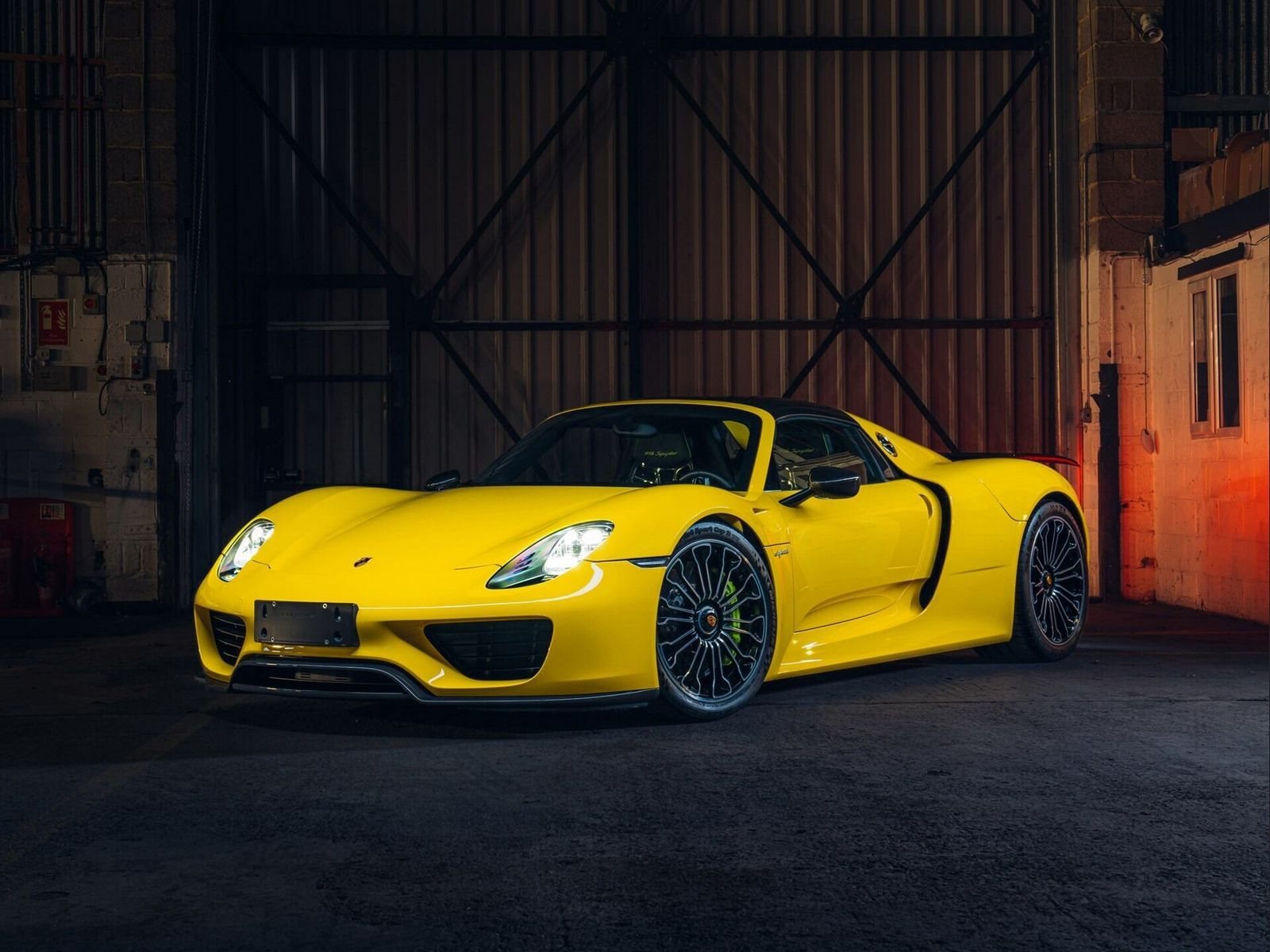 2015 - PORSCHE 918 SPYDER RACING YELLOW, foto 7