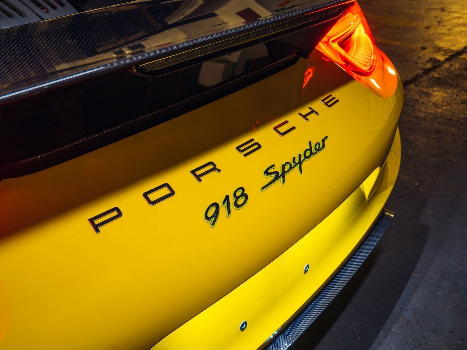 2015 - PORSCHE 918 SPYDER RACING YELLOW, foto 9