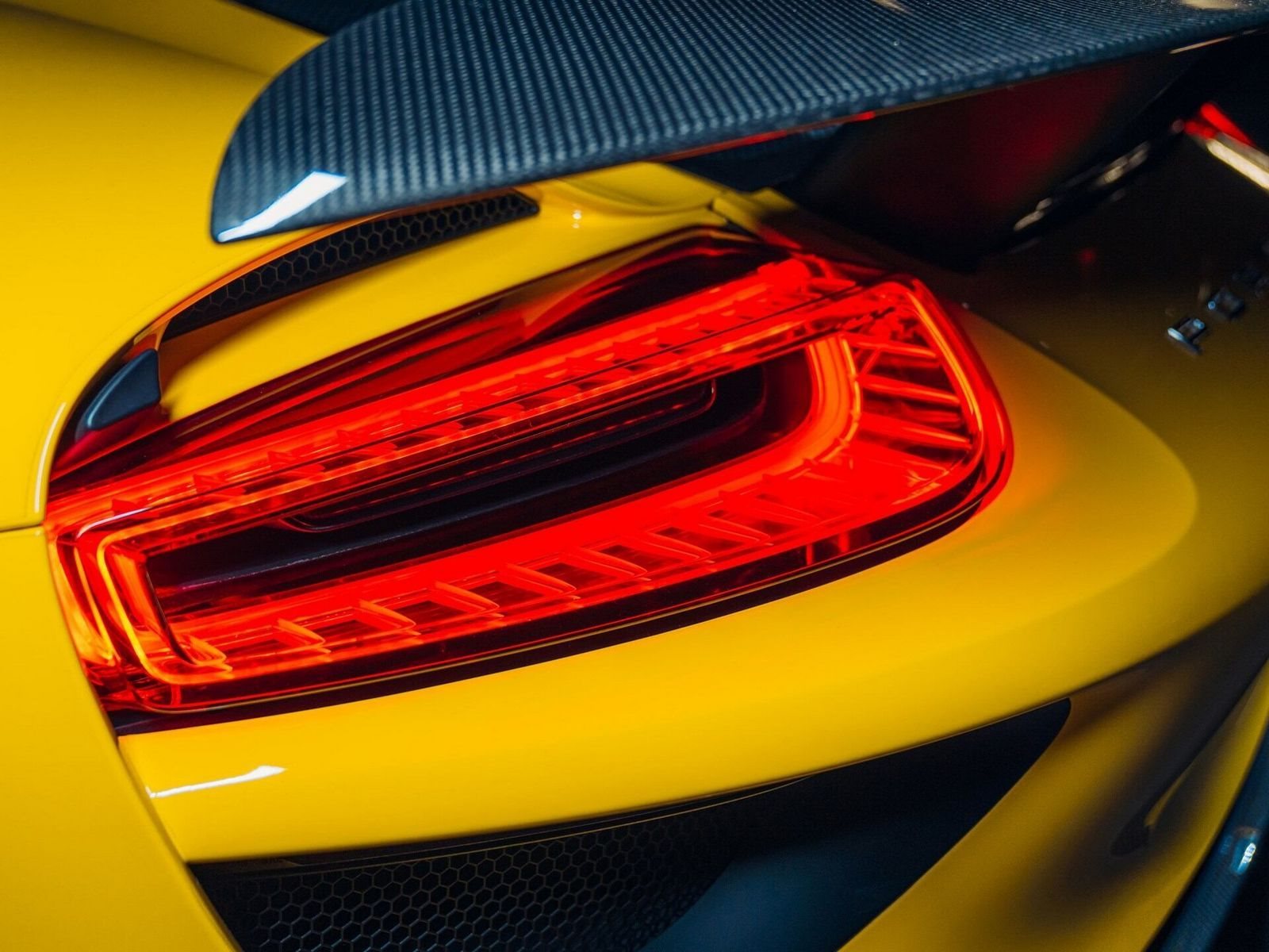 2015 - PORSCHE 918 SPYDER RACING YELLOW, foto 17