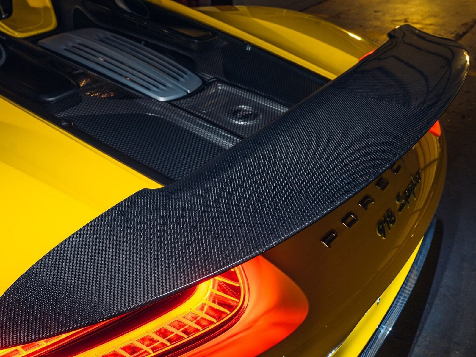 2015 - PORSCHE 918 SPYDER RACING YELLOW, foto 18