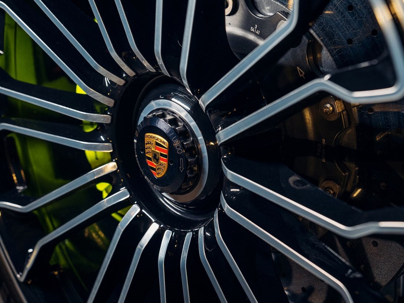 2015 - PORSCHE 918 SPYDER RACING YELLOW, foto 23