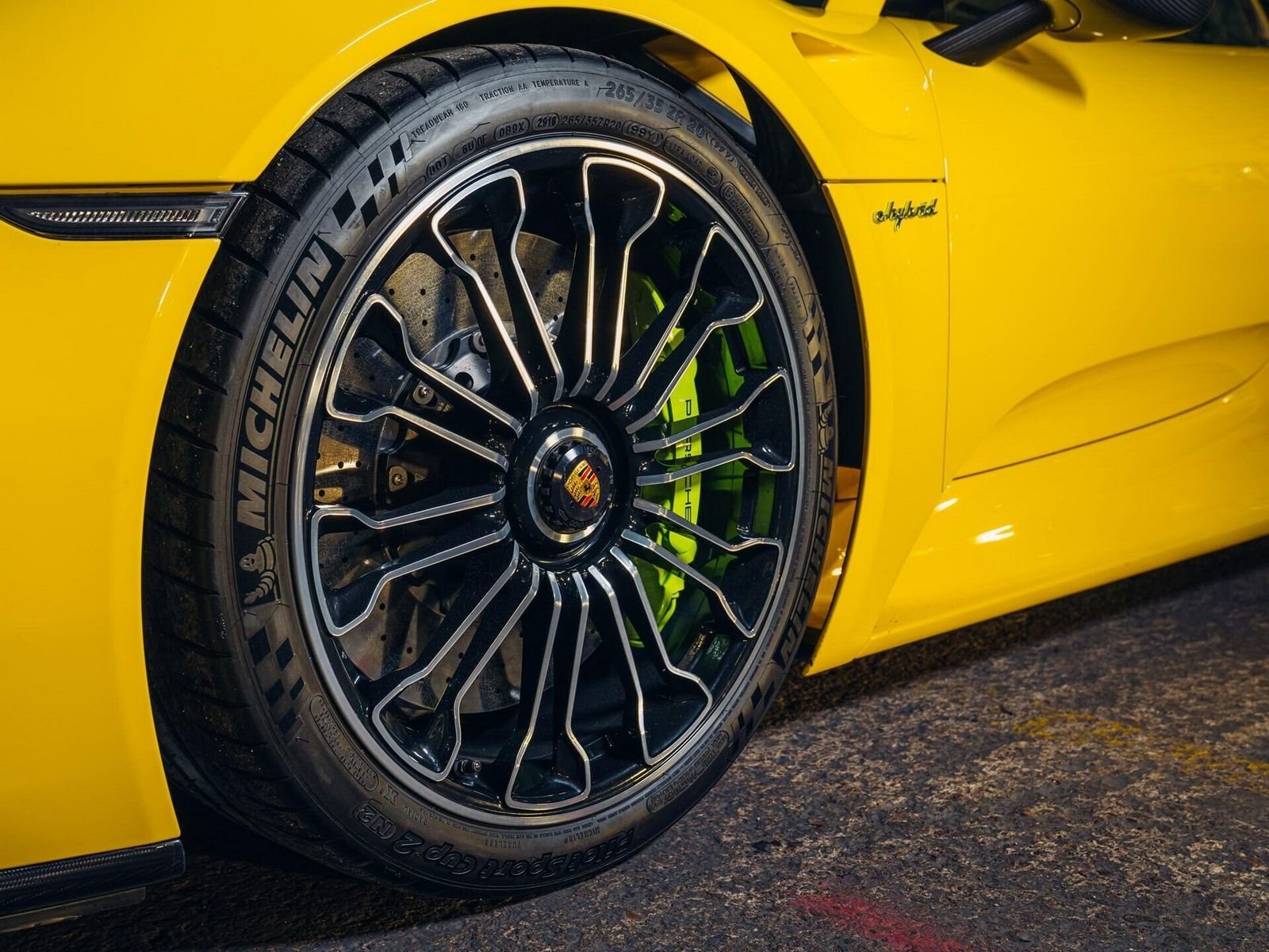 2015 - PORSCHE 918 SPYDER RACING YELLOW, foto 25