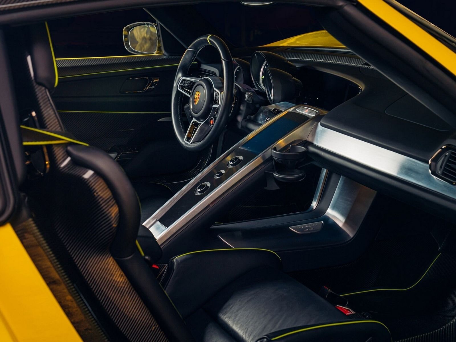 2015 - PORSCHE 918 SPYDER RACING YELLOW, foto 28