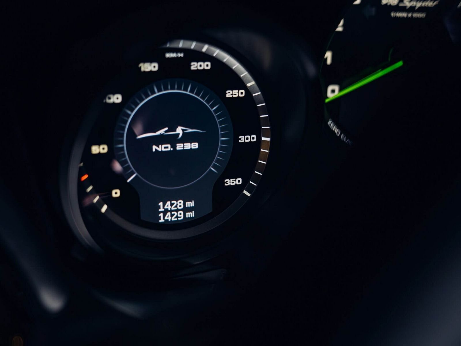 2015 - PORSCHE 918 SPYDER RACING YELLOW, foto 32