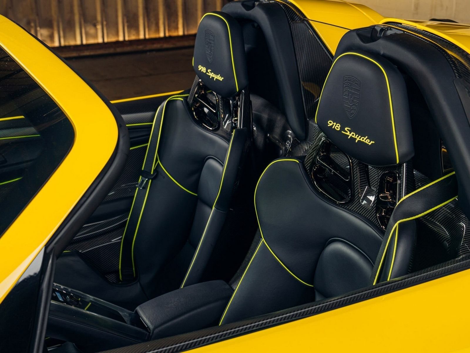 2015 - PORSCHE 918 SPYDER RACING YELLOW, foto 34