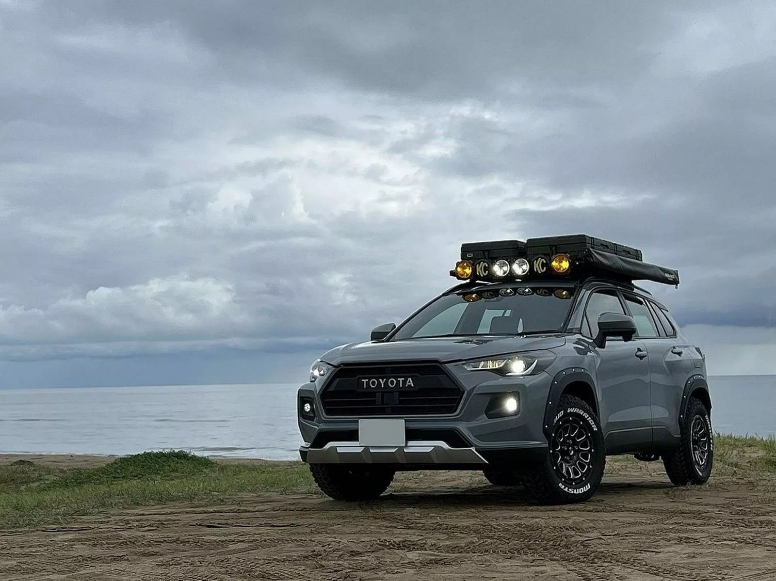 TOYOTA RAV CROSS BY RIVAI, foto 1