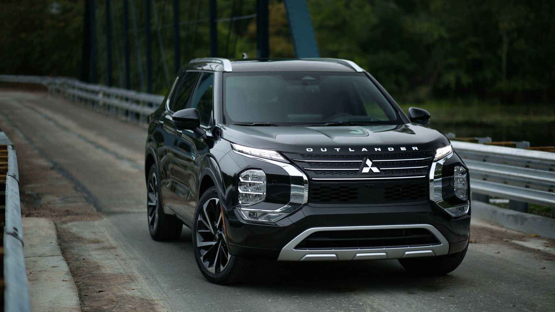 MITSUBISHI OUTLANDER 40TH ANNIVERSARY EDITION, foto 3