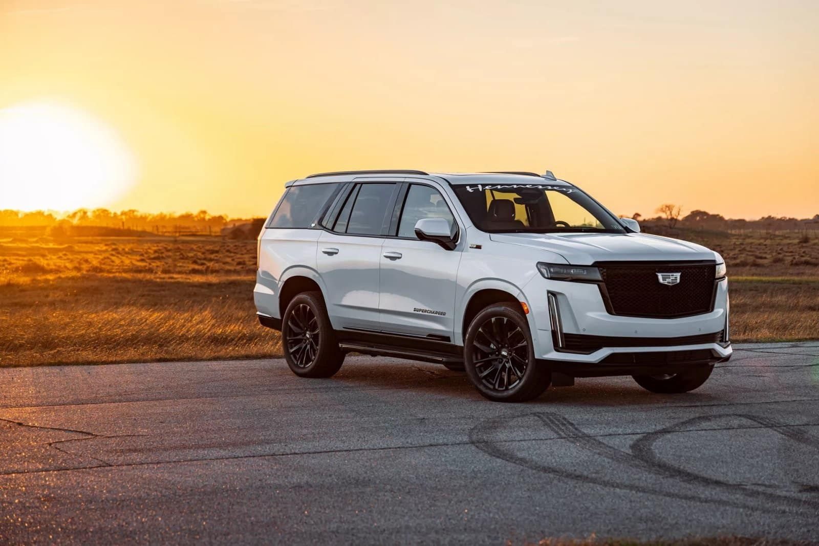 2023 - CADILLAC ESCALADE SUPERCHARGED H650 BY HENNESSEY, foto 2