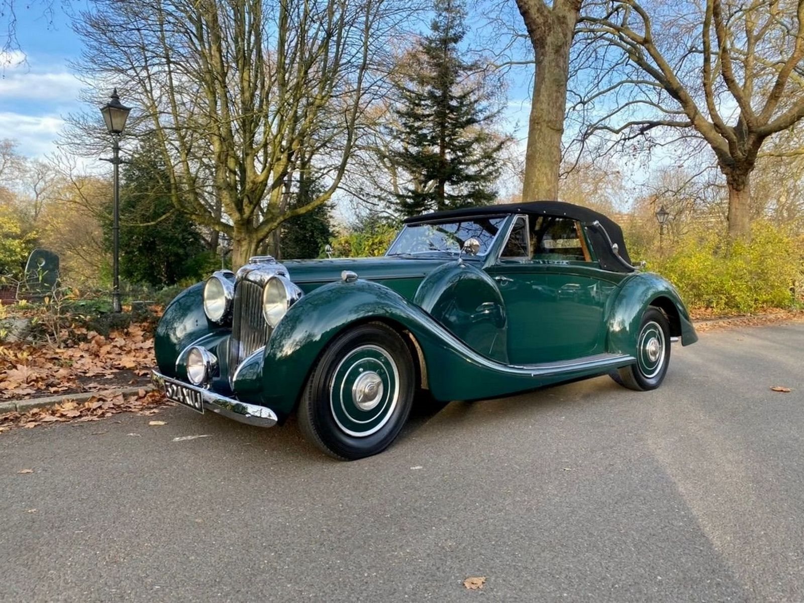 1939 - LAGONDA V12 DROPHEAD COUPE GREEN, foto 5