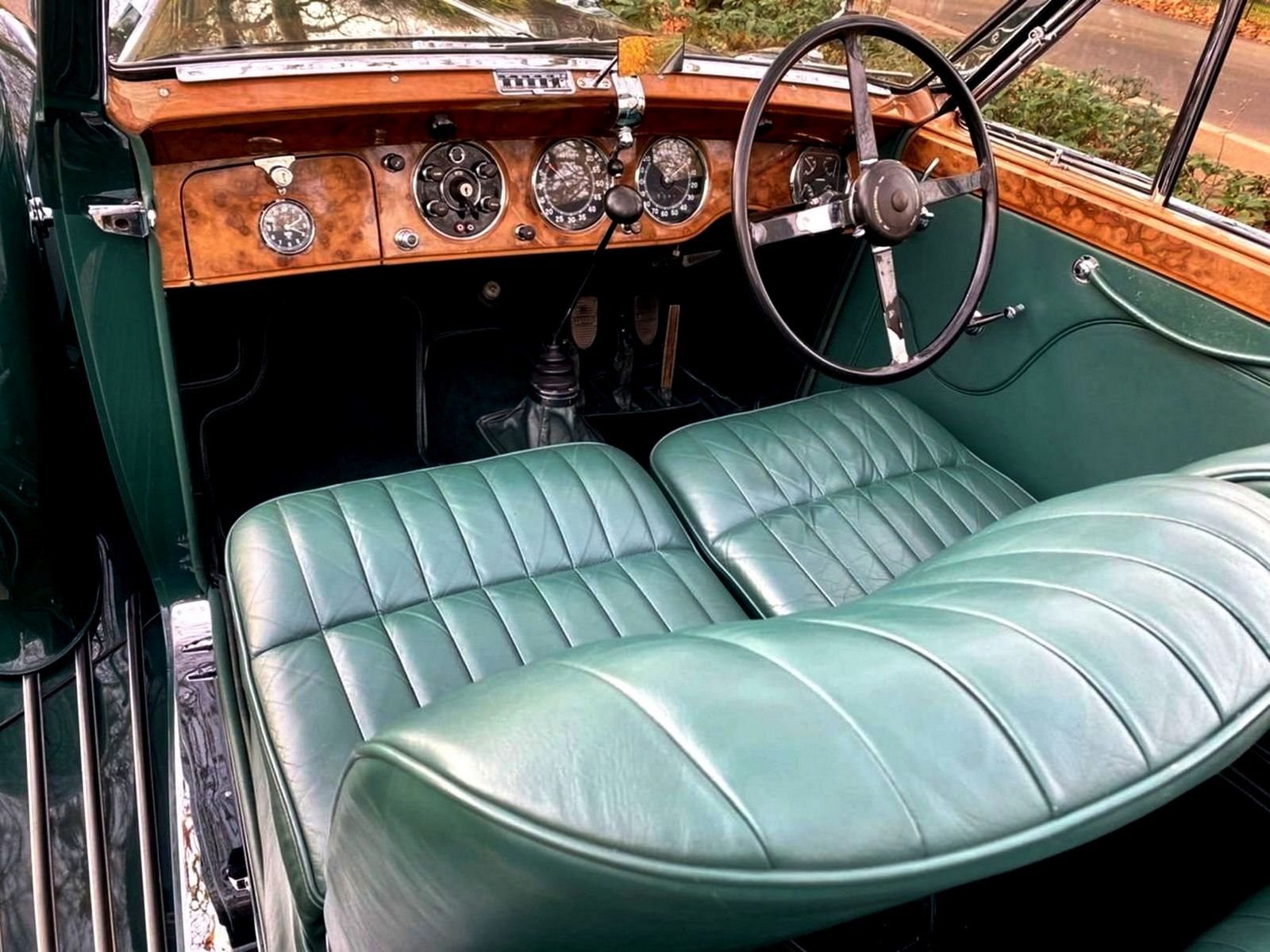 1939 - LAGONDA V12 DROPHEAD COUPE GREEN, foto 9