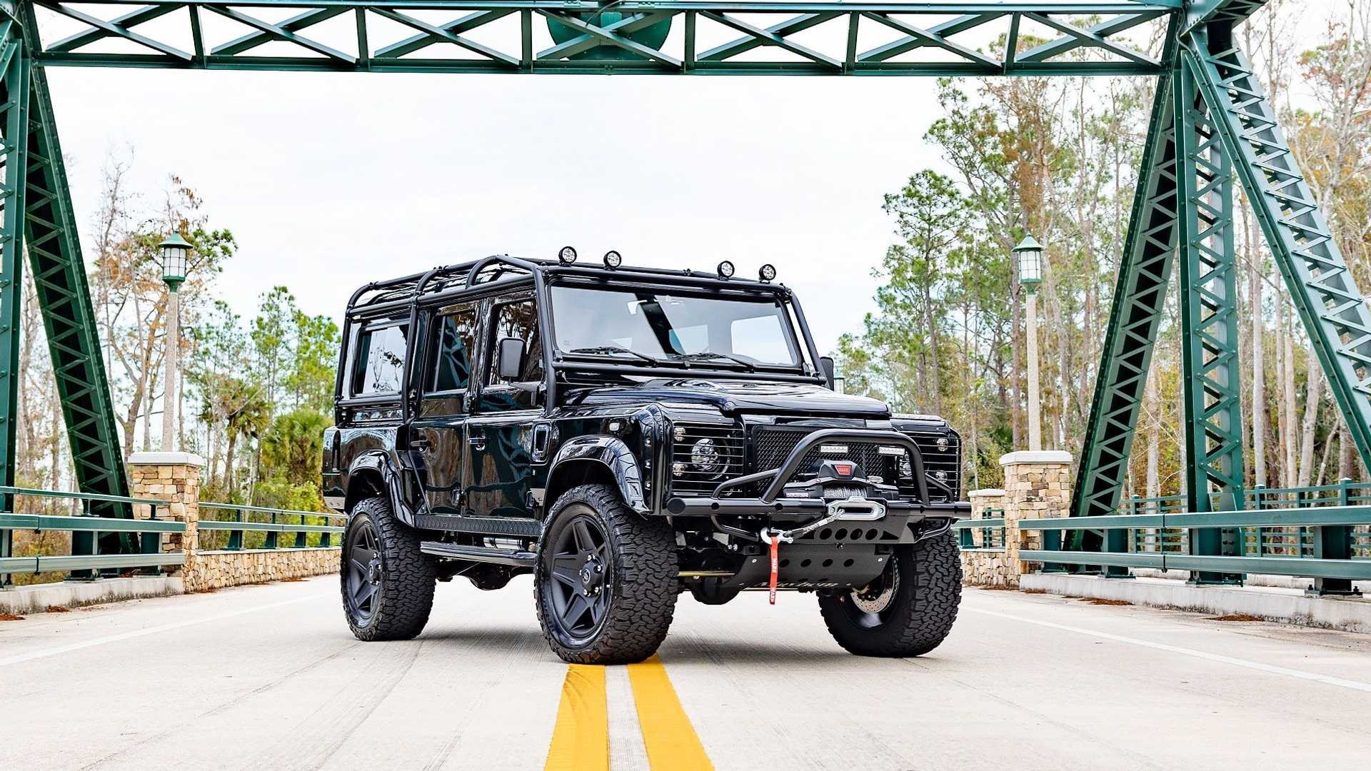 LAND ROVER DEFENDER ‘MAYHEM’ BY ECD, foto 2