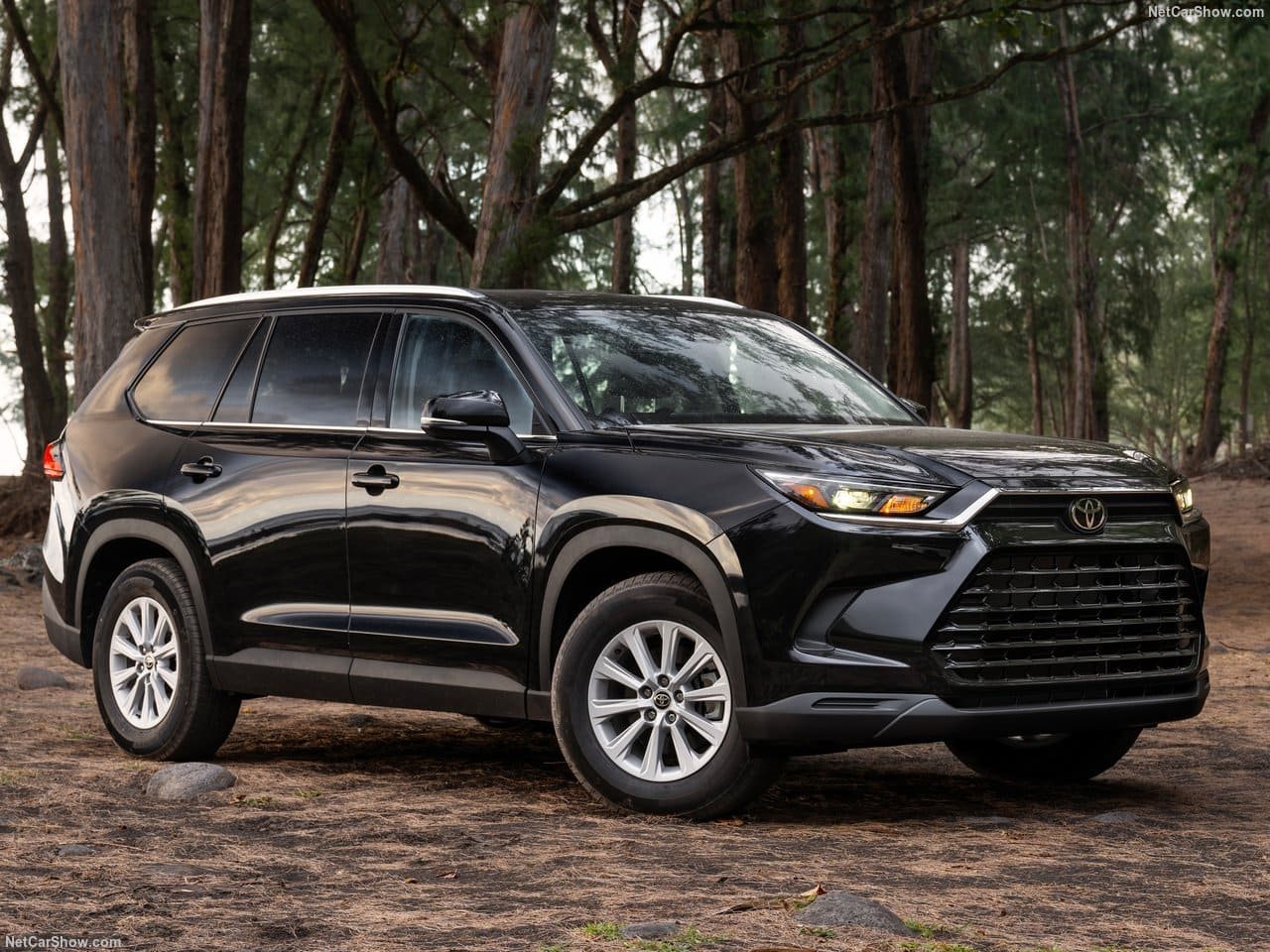 2024 - TOYOTA GRAND HIGHLANDER, foto 2
