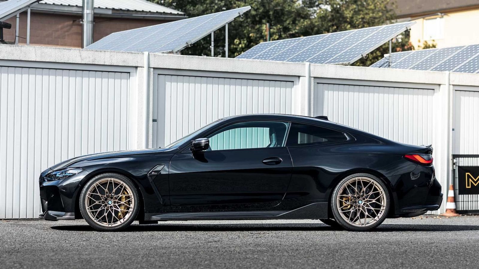 BMW M4 COMPETITION COUPE MH4 600 BY MANHART, foto 2