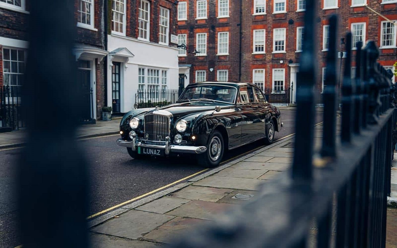 BENTLEY S2 CONTINENTAL BY LUNAZ, foto 2