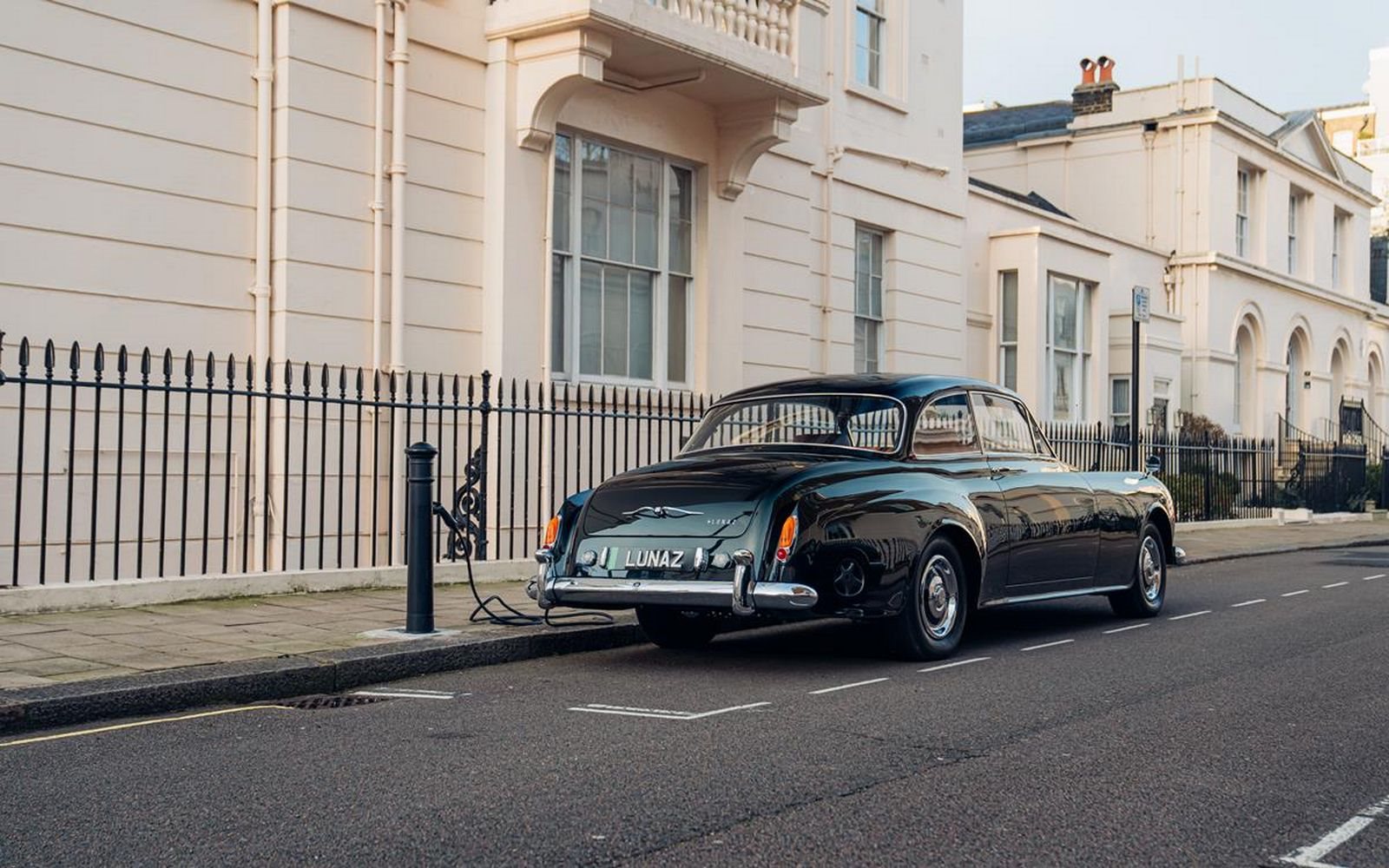 BENTLEY S2 CONTINENTAL BY LUNAZ, foto 7