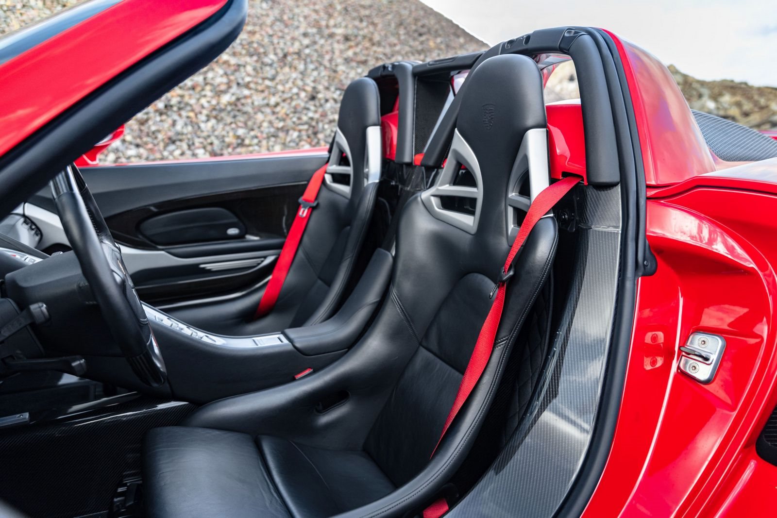 2005 - PORSCHE CARRERA GT GUARDS RED, foto 9
