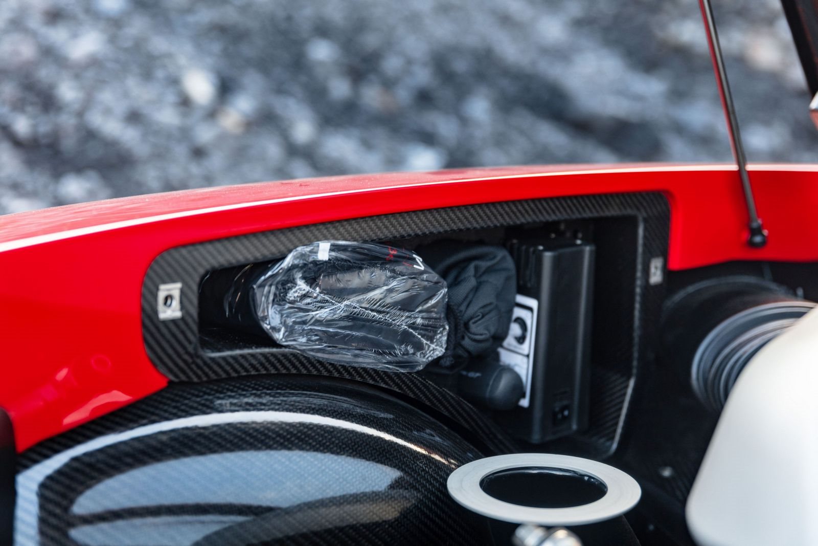 2005 - PORSCHE CARRERA GT GUARDS RED, foto 32