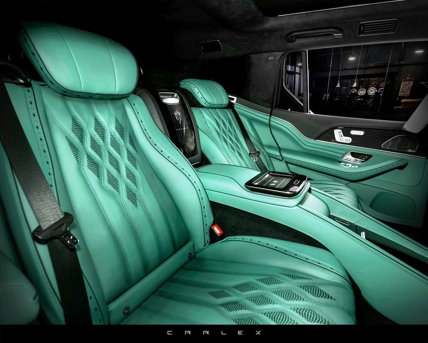MERCEDES-MAYBACH GLS MINT & GOLD BY CARLEX DESIGN, foto 6