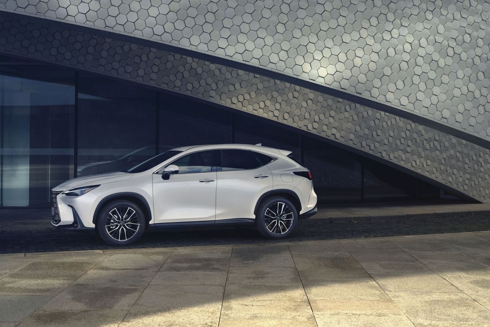2024 - LEXUS NX, foto 3