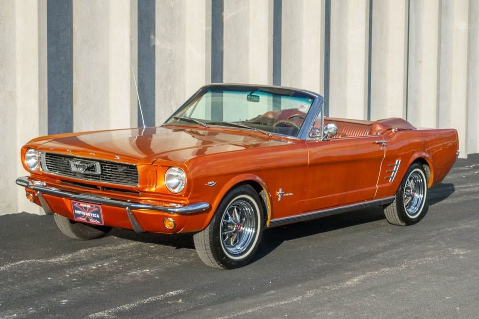 1966 - FORD MUSTANG CONVERTIBLE ORANGE, foto 1