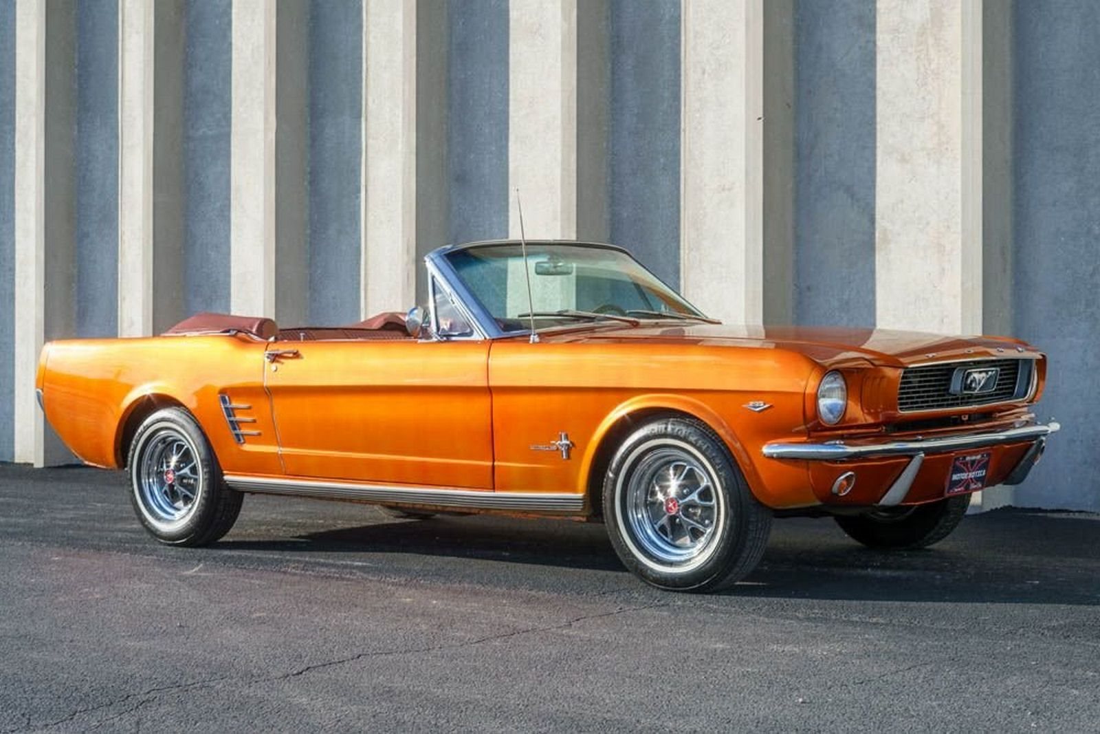 1966 - FORD MUSTANG CONVERTIBLE ORANGE, foto 2