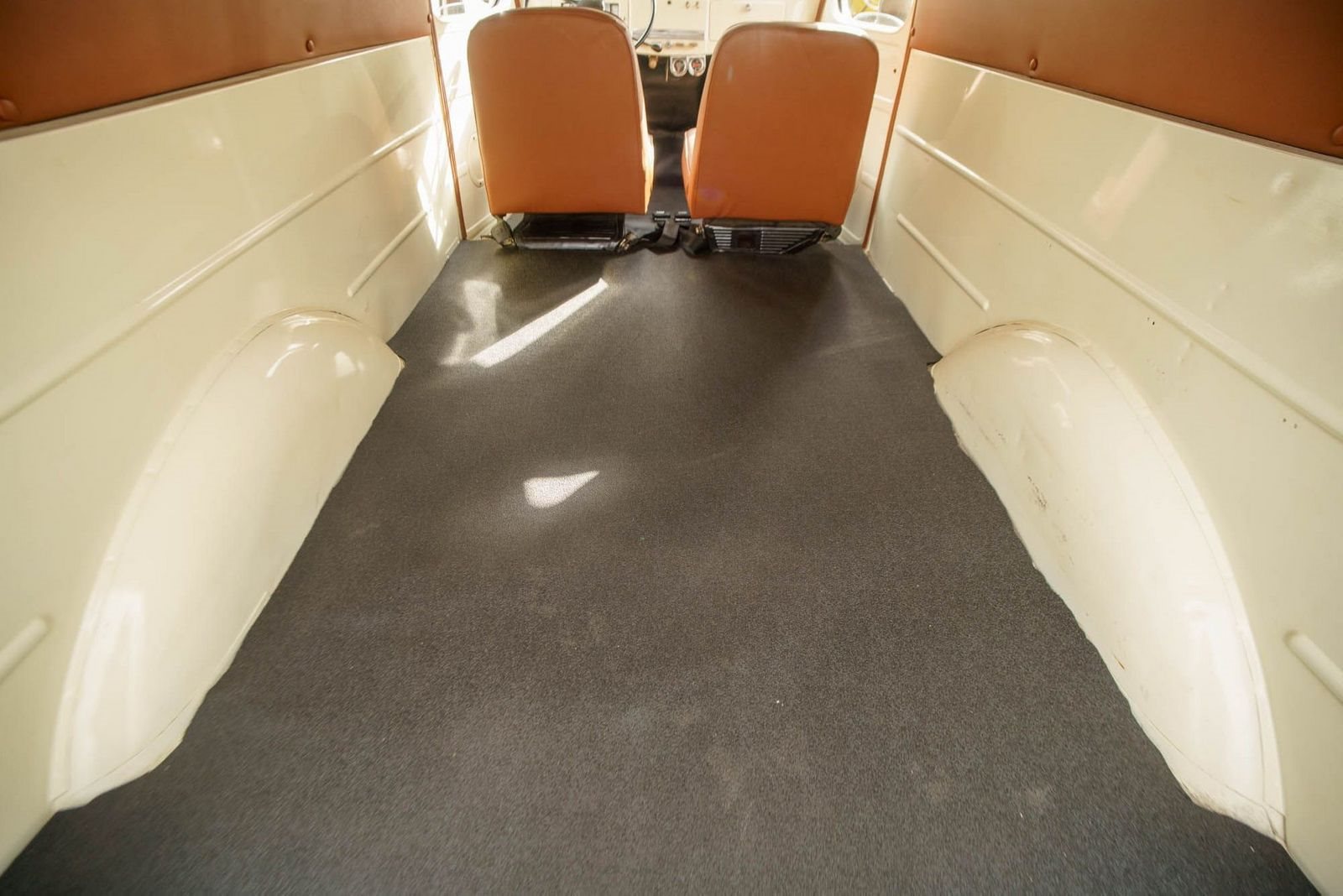 INTERNATIONAL KB-1 PANEL, foto 107