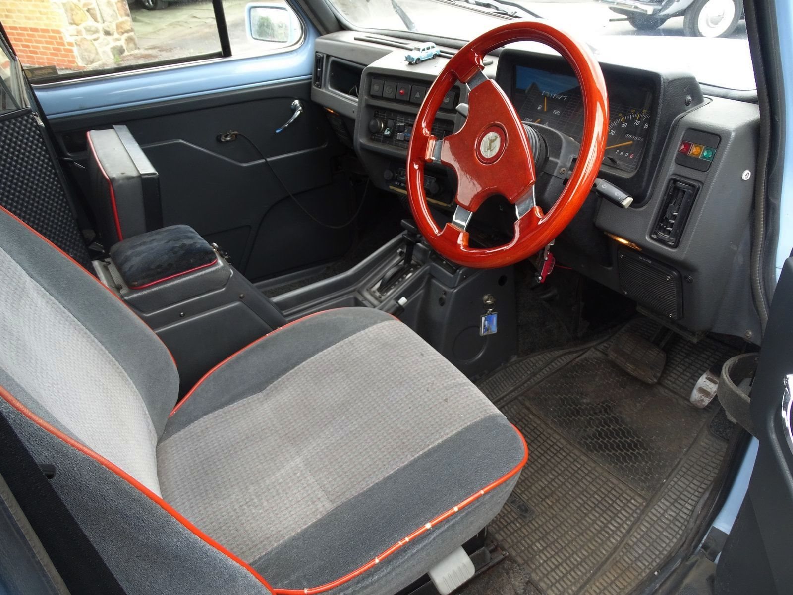 LONDON TAXIS INTERNATIONAL FAIRWAY, foto 11