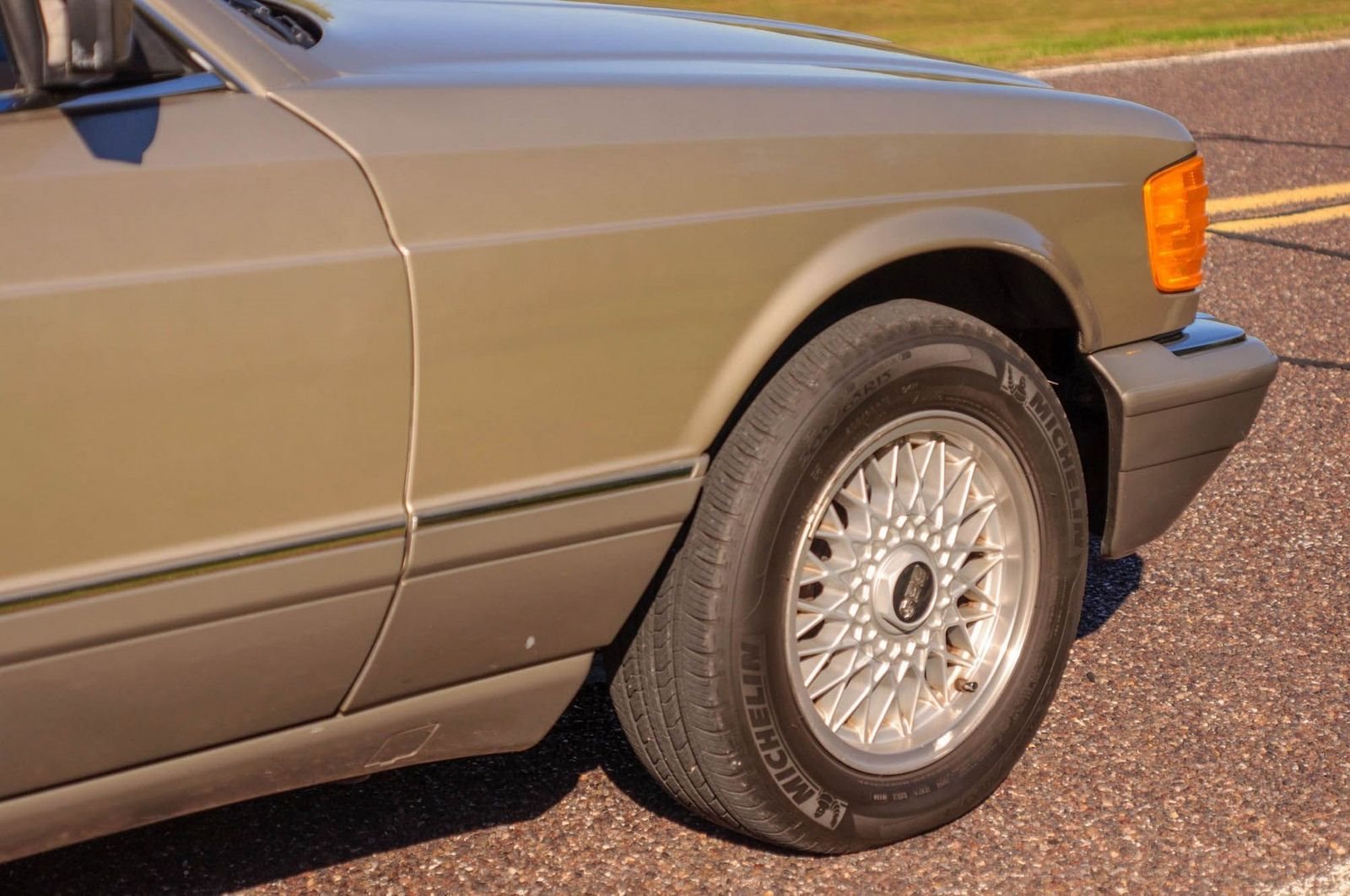 1991 - MERCEDES-BENZ 560 SEC BROWN, foto 35
