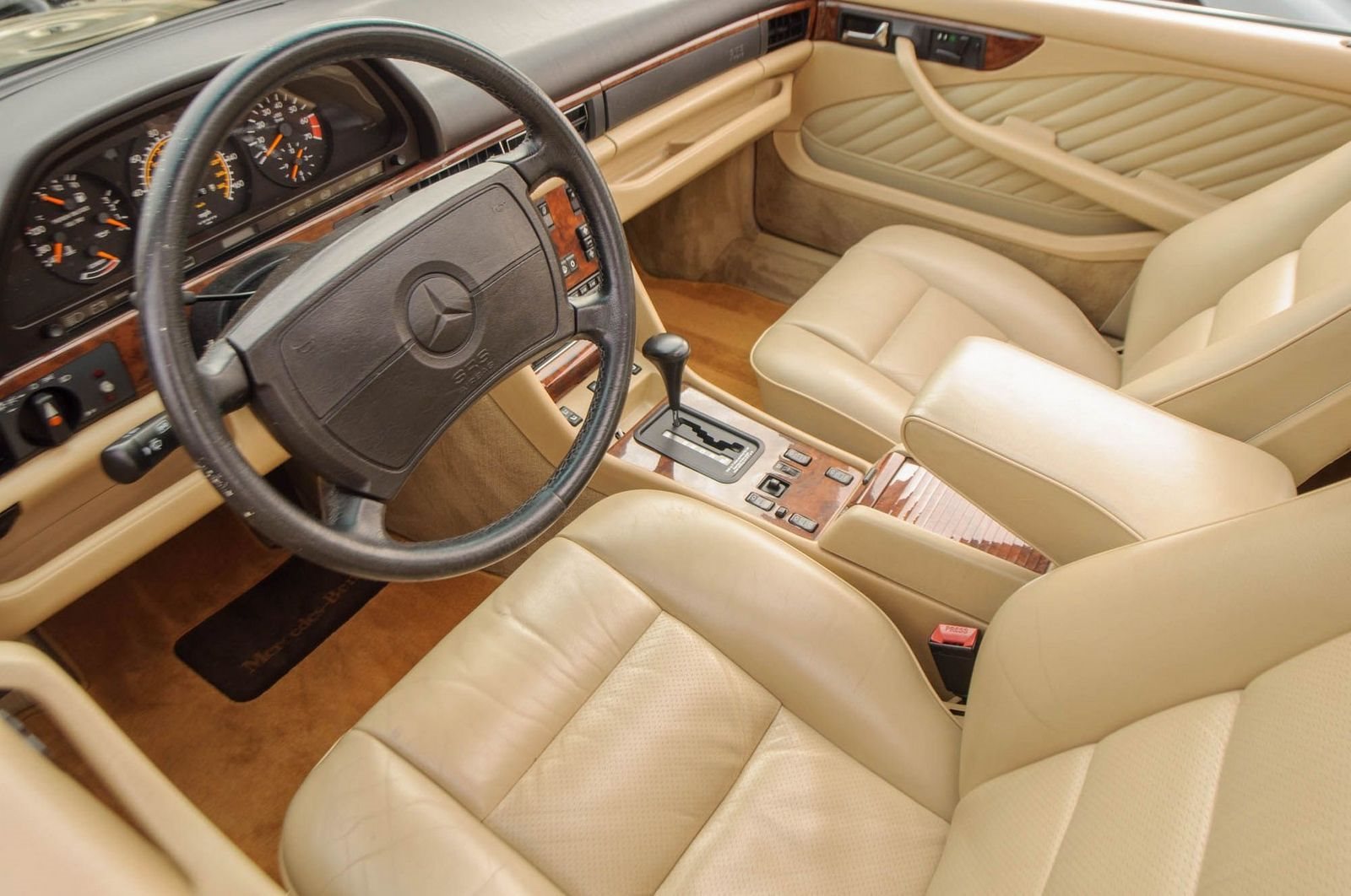 1991 - MERCEDES-BENZ 560 SEC BROWN, foto 66